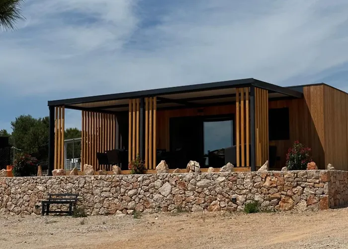 House Gabriela Tisno